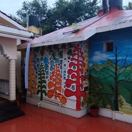 Vagator House Resort Goa Bagian luar foto