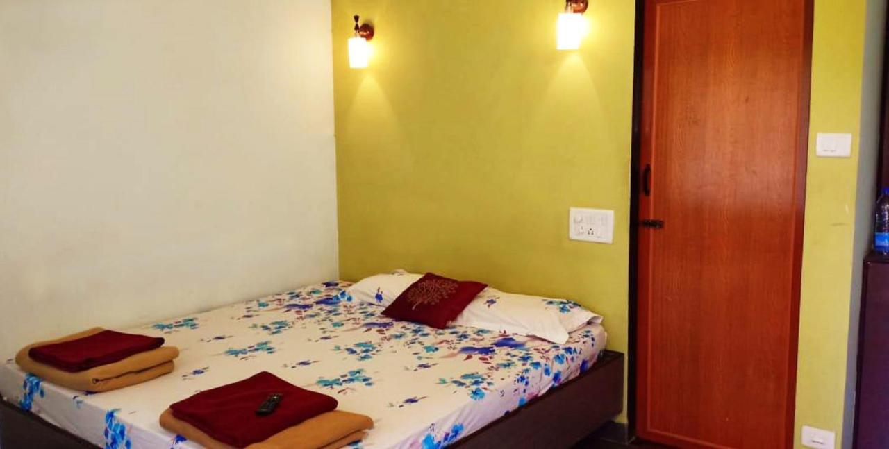 Vagator House Resort Goa Bagian luar foto