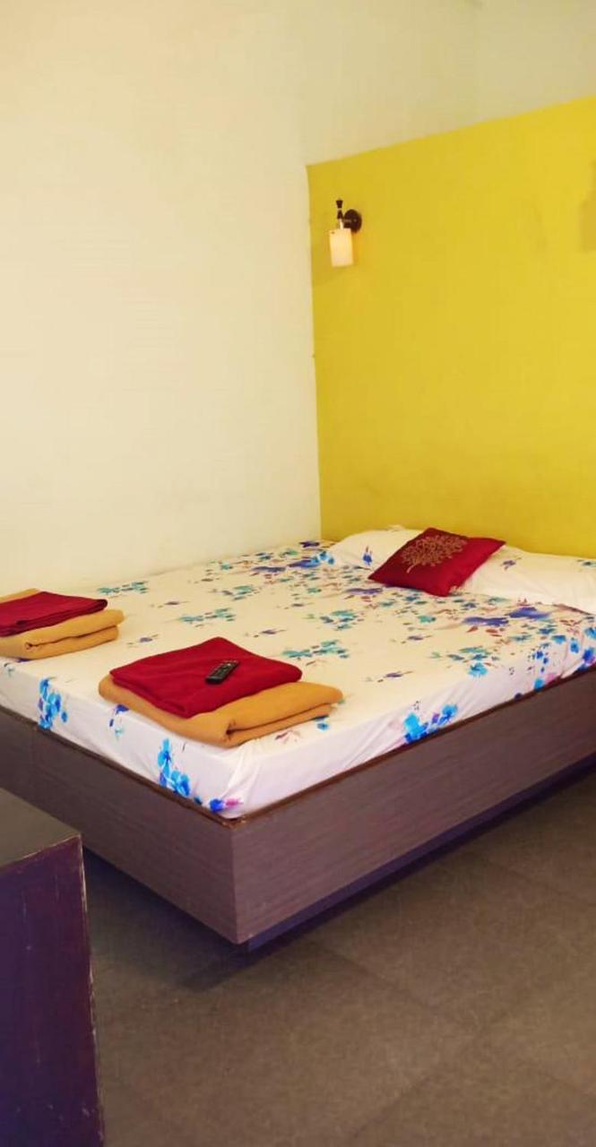 Vagator House Resort Goa Bagian luar foto